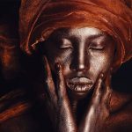 African woman orange schilderij